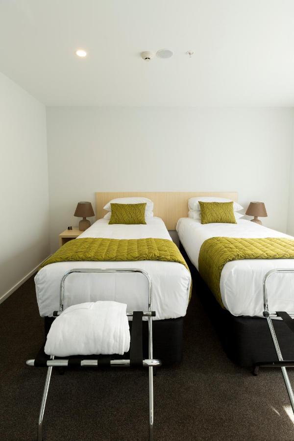 2 On Whiteleigh And 239 On Lincoln Motel ไครสต์เชิร์ช ห้อง รูปภาพ A typical room at the hotel