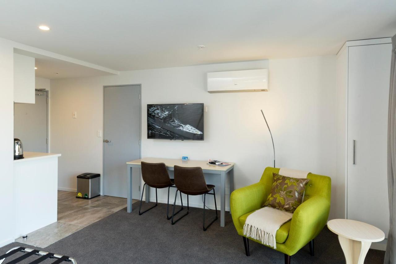 2 On Whiteleigh And 239 On Lincoln Motel ไครสต์เชิร์ช ห้อง รูปภาพ A typical one-bedroom apartment at the hotel